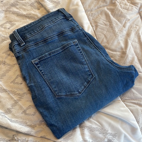 Maurice’s high rise jeans - Picture 2 of 2
